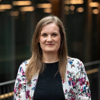 Porträtfoto von Christin Hartard