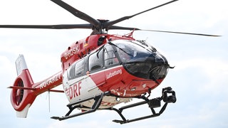 Nach einem schweren Unfall auf der A81 bei Böblingen ist auch ein Rettungshubschrauber im Einsatz (Symbolbild).