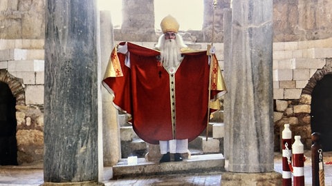 Wolfgang Kimmig-Liebe aus Stuttgart ist seit 40 Jahren auf der ganzen Welt als Nikolaus unterwegs.