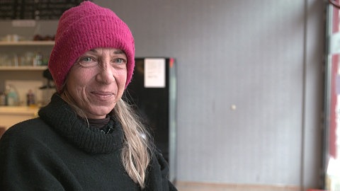 Divna Lasarevic hat mit ihrer Hündin Shanti einige Zeit im Auto gelebt. 