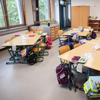 Ein Klassenzimmer in einer Schule. Haben nach dem Aus des ASB in der Schulbegeleitung betroffene Eltern in Stuttgart nach den Ferien eine Schulassistenz für ihre Kinder?
