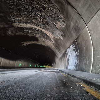Der Engelbergtunnel bei Leonberg. Nach einem Brand ist die Weströhre gesperrt.