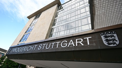 Landgericht in Stuttgart: Nach tödlichem Nachbarschaftsstreit ist ein 29-Jähriger zu sechs Jahren Haft verurteilt worden.