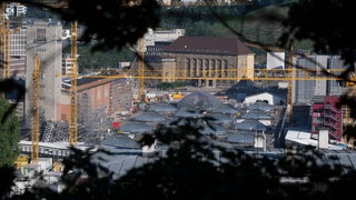 Blick auf die Baustelle des Bahnprojekts Stuttgart 21 am Hauptbahnhof.