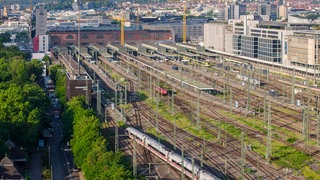 Immer öfter fahren hier gar keine Züge - wegen technischer Probleme fällt der Zugverkehr am Hauptbahnhof Stuttgart immer öfter aus.