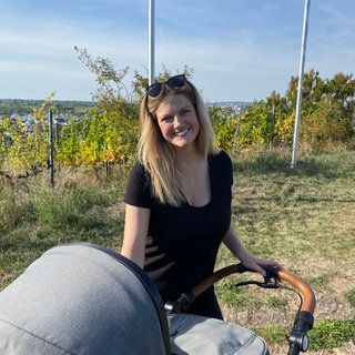 Julia Ebner hat nach der richtigen Diagnose und Behandlung ihrer Endometriose ein Kind bekommen.