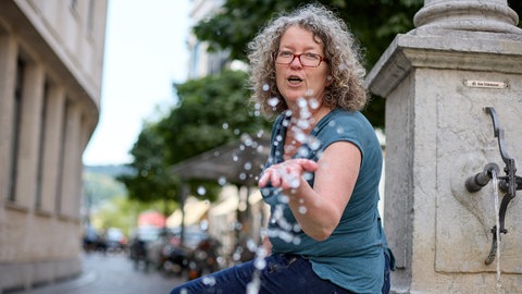 Porträtfoto Laura Könsler