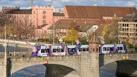 Auf diesem Fußball-Platz beim Messeplatz kann man gleich selbst spielen.
