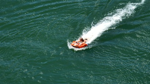 Der sogenannte Wasser-Rettungs-Roboter soll Menschen vor dem Ertrinken retten.