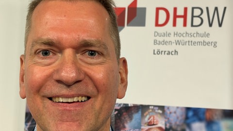 Professor Michael Lindemann  von der DHBW in Lörrach hat die Studie gemeinsam mit einem Kollegen von der Fachhochschule Nordwestschweiz geleitet.