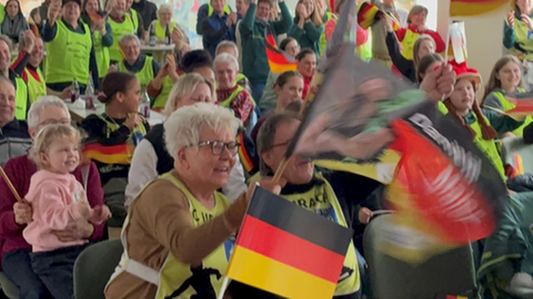 In Urach feiert die Gemeinde ausgelassen den Olympiasieg der Schwarzwälderin Daniela Maier.