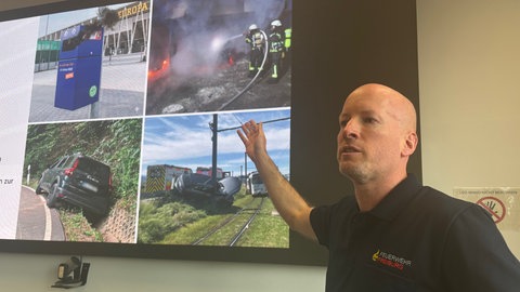 IT-Entwickler Henning Schmidtpott stellt Situationen vor, bei denen die Funktion "Live Video" für Rettungskräfte beim Notruf helfen kann.