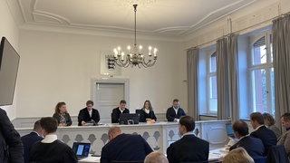 Am Verwaltungsgericht Karlsruhe ging es am Dienstag um die für ungültig erklärte Bürgermeisterwahl in Alpirsbach im Kreis Freudenstadt. Die Frage: Hat der gewählte Sven Christmann seine Wähler getäuscht?