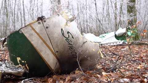 Nach Flugzeugabsturz bei Geisingen wird Wrack geborgen