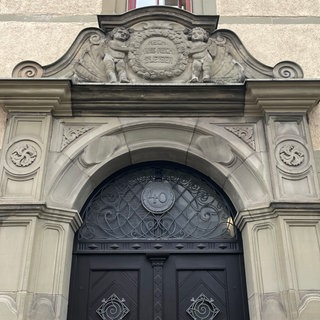 Der Prozess um zwei Mitarbeiterinnen des Reutlinger Kreisjugendamtes geht weiter. Ihnen wird vorgeworfen, ihre Erziehungspflicht verletzt zu haben. 