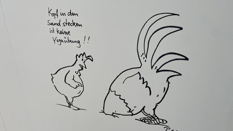 Cartoon mit zwei Hühnern, Peter Gaymann Ausstellung im Neuen Kunstmuseum in Tübingen