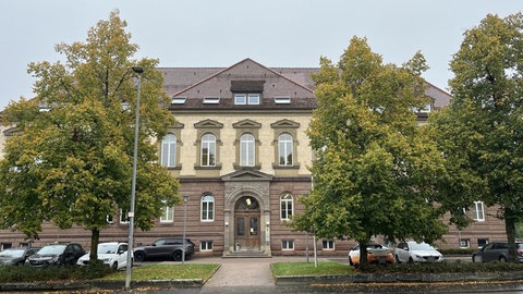 Das Hauptgebäude des Landgerichts Hechingen. Hier beginnt am Donnerstag ein Prozess wegen erpresserischen Menschenraubs.