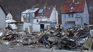 Die Trümmer eines Wohnhauses nach einer Explosion in Albtadt-Tailfingen.