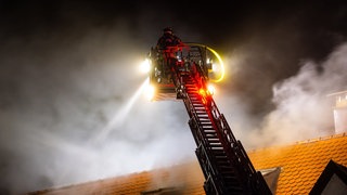 Am Donnerstagmorgen wurde die Reutlinger Feuerwehr zu einem Brand in einem Fachwerkhaus in Oferdingen gerufen.
