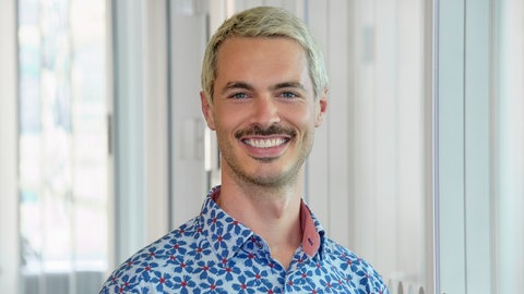 Ingemar Koerner ist Reporter für Hörfunk, Online und Fernsehen beim SWR im Studio Tübingen.