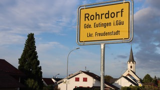 In Rohrdorf bei Eutingen im Gäu hat jemand mehrfach kurz sehr viel Trinkwasser entnommen.