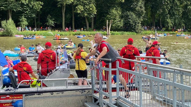 Das Nabada am Schwörmontag in Ulm