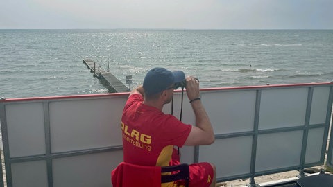 Zwölf DLRG-Rettungsschwimmer aus dem Ostalbkreis unterstützen für zwei Wochen die Wasserrettung in Grömitz an der Ostseeküste. 