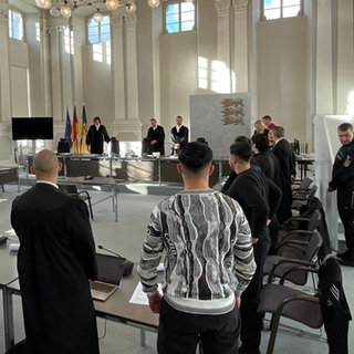 Vor der 2. Großen Jugendkammer hat am Landgericht Ellwangen am Mittwochmitttag der Prozess wegen versuchten Mordes begonnen.