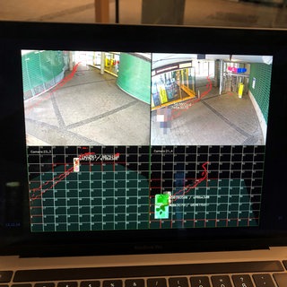 Das Modellprojekt "Digitaler Begleiter" soll das Problemviertel Lederhof in der Nähe des Ulmer Hauptbahnhofs sicherer machen. Dazu analysiert die eingesetzte KI (Künstliche Intelligenz) von Videokameras aufgezeichnete Bewegungsabläufe und löst gegebenfalls Alarm aus. 