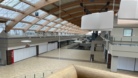 Leerstehendes Einkaufszentrum: Das Blautalcenter in Ulm wird zum Blau.Quartier. Kaum noch ein Kunde verirrt sich in das riesige Gebäude im Westen Ulms.