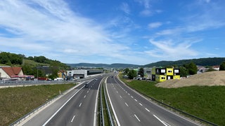 Der vierspurig ausgebaute Abschnitt der B29 zwischen Aalen und Essingen ist am Dienstag eingeweiht worden. 