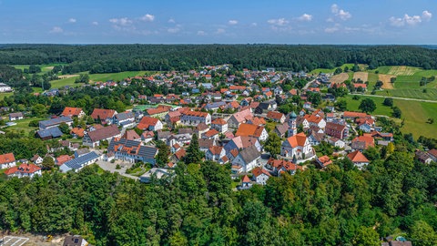 Blick auf die Marktgemeinde Kellmünz im Landkreis Neu-Ulm: Hier soll die Sommerfreizeit stattfinden.