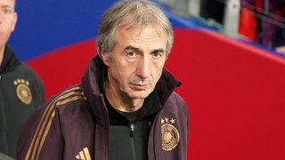 DFB-Physiotherapeut Wolfgang Bunz hat die Terroranschläge 2015 in Paris miterlebt (Archivbild)