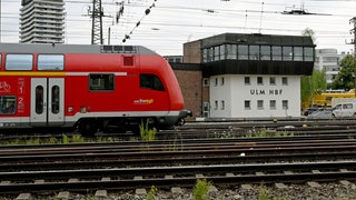 Die Deutsche Bahn hat Details zur Teilsperrung des Ulmer Hauptbahnhofs im Januar 2026 bekanntgegeben. (Archivbild)