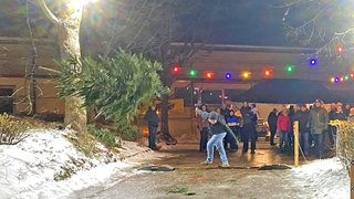 Christbaum-Weitwurf Pommertsweiler: Die Dynamik von Titelverteidiger Marvin Biehlmeier ist unübertroffen.