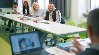 Die Europäische Ausbildungs- und Transferakademie bereitet ausländische Azubis mit Sprachkursen und Integrationshilfen auf eine Ausbildung bei hiesigen Unternehmen und Einrichtungen vor.