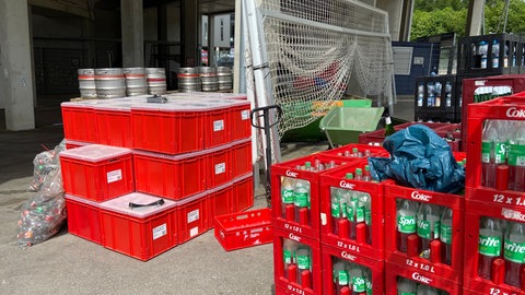 In der Voith-Arena erinnert am Tag nach dem Abstieg nur noch wenig an das letzte Bundesliga-Spiel. Einige Getränkekisten und leere Bierfässer stehen noch rum.