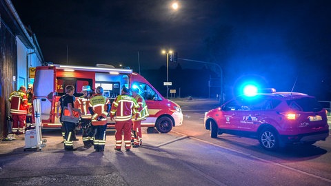 Wegen des Gasaustritts in Amstetten (Alb-Donau-Kreis) wurden mehrere Häuser geräumt und die B10 gesperrt.