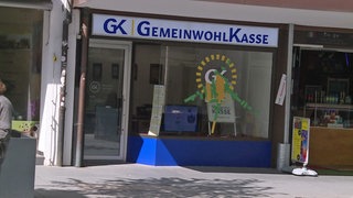Sechs Monate nach der Eröffnung der sogennanten Gemeinwohlkasse wurde die Bankfiliale Ulm wieder geschlossen.