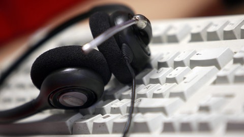 Headset auf Tastatur