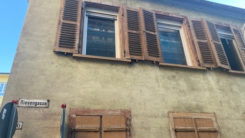 Leerstehendes Haus in Landau.