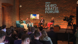 Das Demokratieforum am 15. Mai im Hambacher moderierten erstmals Jugendliche.