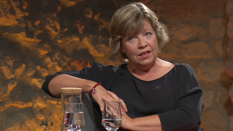 Die Politikwissenschaftlerin Andrea Römmele beim Demokratieforum im Hambacher Schloss.