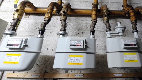 Gaszähler in Wohnhaus. In In RLP werden die meisten Wohnungen laut Zensus 2022 noch mit Gas und Öl beheizt.