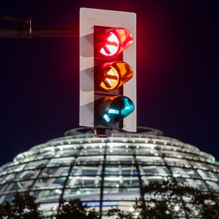 Ampel vor dem Reichstag: Die Ampel-Koalition ist Geschichte