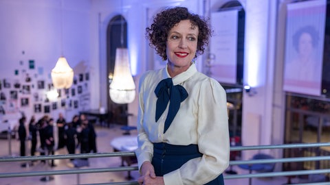 Regisseurin Maria Schrader vor der Verleihung der Carl-Zuckmayer-Medaille in Mainz