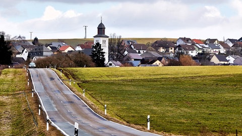 Blick auf die Taunusgemeinde Ruppertshofen - Kommunalreform in Rheiland-Pfal sorgt wieder für Diskussionen