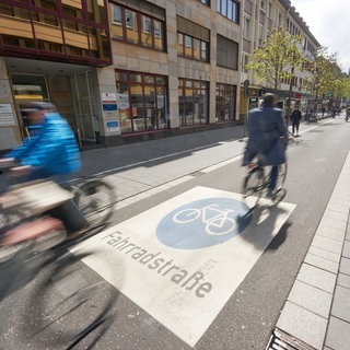 Eine Fahrradstraße in Koblenz. Hier gelten für Autofahrer besondere Regeln.
