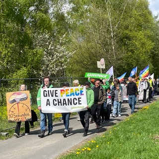 Am Ostermontag gab es in Büchel wieder eine Demo gegen Atomwaffen.
