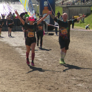 Teilnehmer und Teilnehmerinnen beim Hotfootrun auf dem Nürburgring